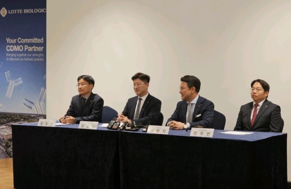 ▲(왼쪽부터)정우청 EPC본부장, 유형덕 사업증설부문장, 이원직 대표, 강주언 사업기획부문장