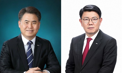 ▲(왼쪽부터) 이희수 신한저축은행 대표, 정운진 신한캐피탈 대표