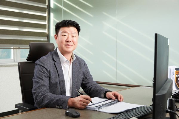 ▲이현식 아주스틸 대표이사 사장