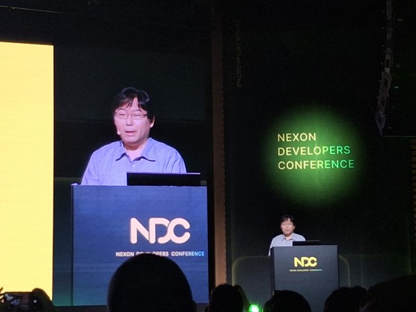 ▲24일 NDC25에서 기조 강연하는 박용현 넥슨게임즈 대표