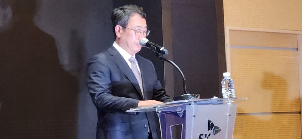 ▲브리핑 중인 유영상 SK텔레콤 대표