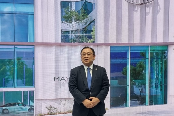 ▲노재봉 HS효성더클래스 대표가 마이바흐 브랜드센터 서울 운영 계획을 설명하고 있다