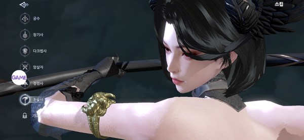 ▲세븐: 글로리 로드 인게임 환술사 이미지. 광고와 인게임 캐릭터 구성이 다른데 뿔 모양이 아닌 날개 모양 장신구가 머리에 장식돼있다.
