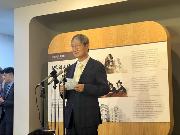 ▲이찬진 금융감독원장은 1일 오후 보험업계 CEO들과 만나 현안을 논의했다.