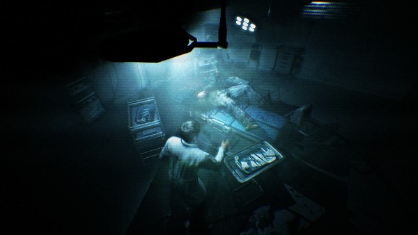 ▲크리처 변이 과정을 담은 CCTV 장면