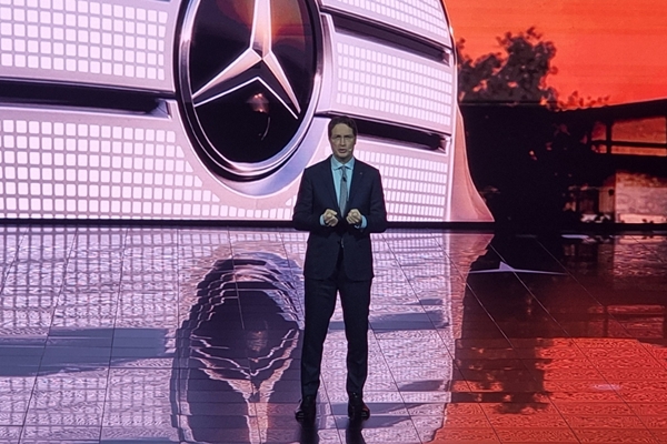 ▲올라 칼레니우스 메르세데스-벤츠 그룹 회장