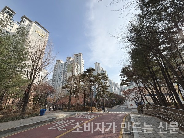 ▲역삼역에서 역삼센트럴자이까지 이동하는 도보 풍경