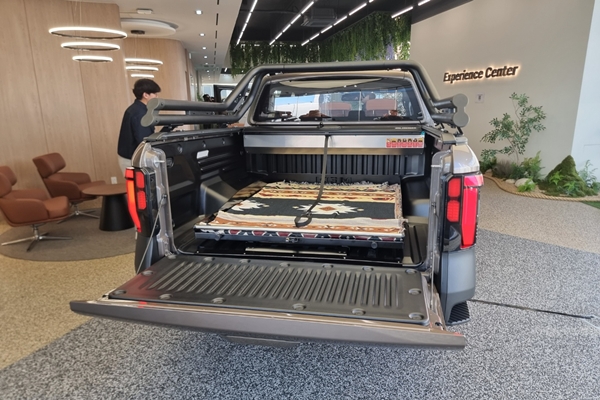 ▲무쏘 후면 데크