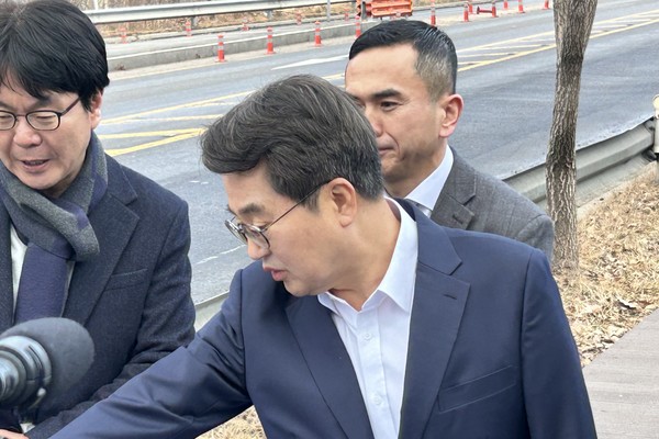 ▲김동연 경기도지사가 교통 인프라 확장 사업 계획에 대해 설명하고 있다. 사진=이예원 기자